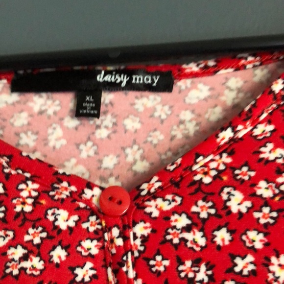 red w/ white flowers shirt with tie in the back. - Picture 4 of 4
